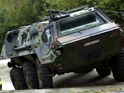 Кому Rheinmetall подарил рождественский календарь в виде БТР 6 41370926 403.jpg Deutsche Welle Rheinmetall