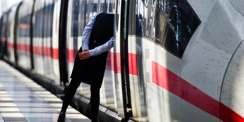 49138201 403.jpg Deutsche Welle авиарейсы