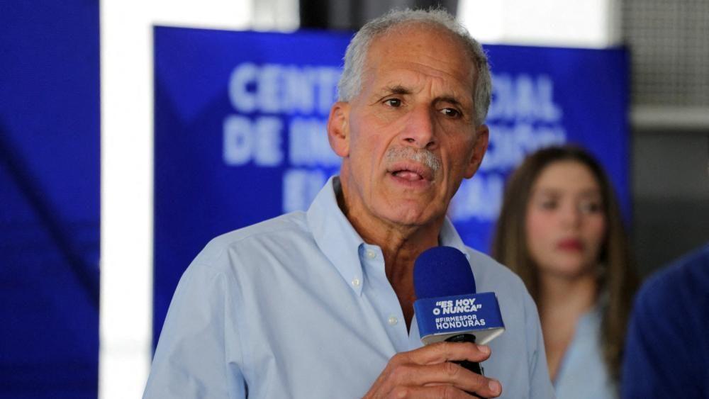 Президентом Гондураса избран политик, которого поддержал Трамп. Перевес составил менее 1%, голоса считали недели 1 573d1250 e10d 11f0 aae2 2191c0e48a3b.jpg Новости BBC Гондурас