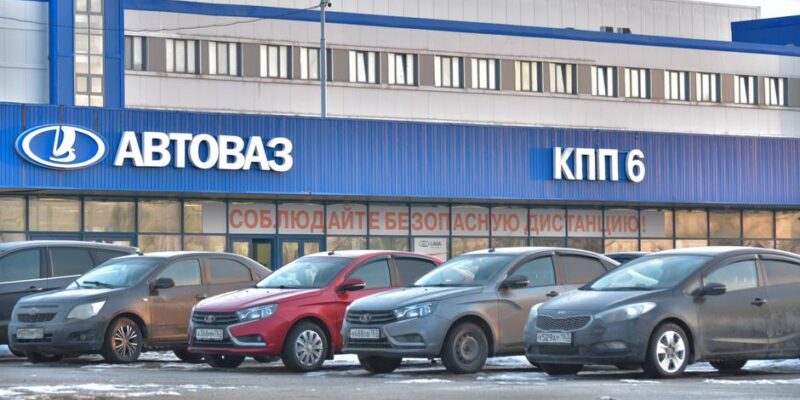 В России за год снизились на 17,8% продажи новых автомобилей 1 61212586 403.jpg Deutsche Welle автомобили