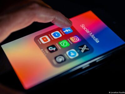 67152579 403.jpg Deutsche Welle Telegram, WhatsApp