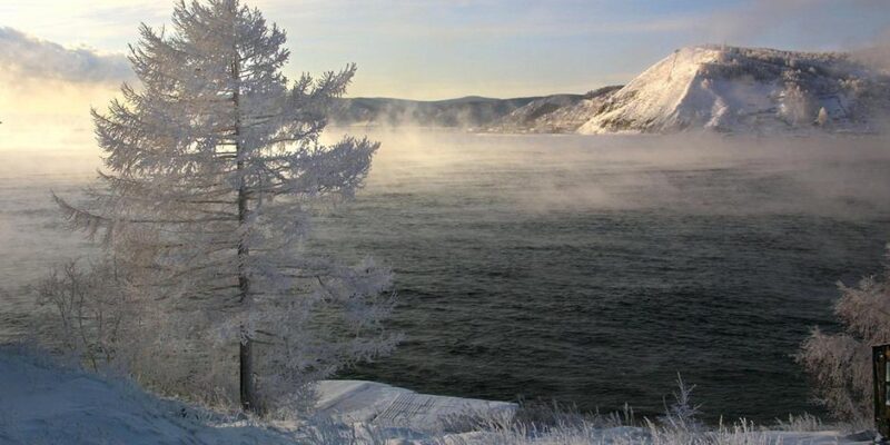 Путин разрешил "санитарную" сплошную вырубку леса на Байкале 1 67745779 403.jpg Deutsche Welle вырубка леса, озеро Байкал, пу, путин