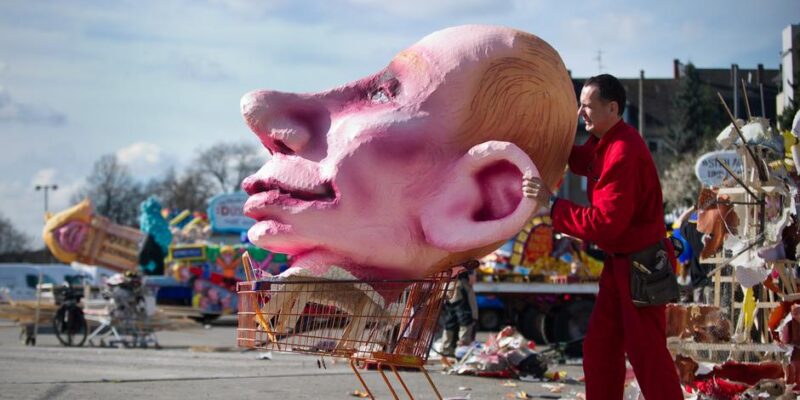 Немецкий скульптор Жак Тилли о суде в Росси: На этот фарс будет ответ 1 68160150 403.jpg Deutsche Welle скульптор