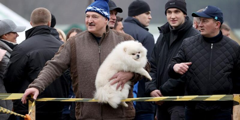 Лукашенко грозит ввести платную медицину для живущих за границей белорусов 1 68677672 403.jpg Deutsche Welle Александр Лукашенко