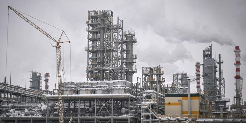 Великобритания ввела санкции против "Татнефти" и "Русснефти" 1 68717841 403.jpg Deutsche Welle санкции Великобритании