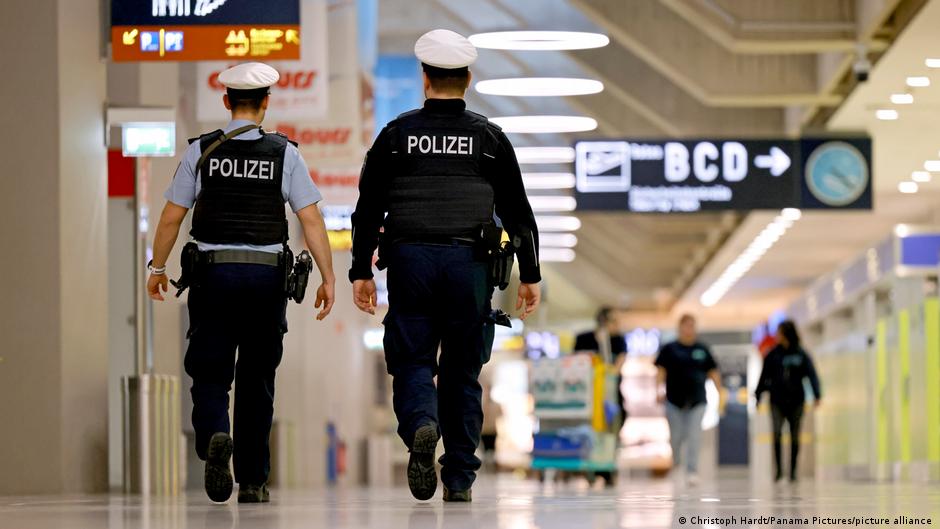 69312193 403.jpg Deutsche Welle мошенничество