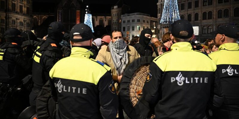 В Амстердаме - задержания в ходе протестов против выступления кантора ЦАХАЛ 1 70774164 403.jpg Deutsche Welle ЦАХАЛ
