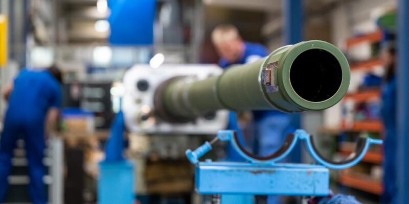 Доклад SIPRI: Выручка крупнейших производителей оружия достигла 679 млрд долларов 1 72330987 403.jpg Deutsche Welle SIPRI, Производители оружия