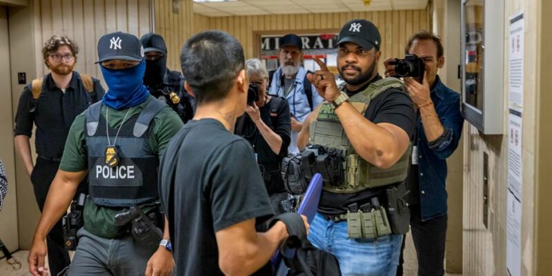 США приостановили рассмотрение иммиграционных заявлений из 19 стран 1 73224474 403.jpg Deutsche Welle иммиграция