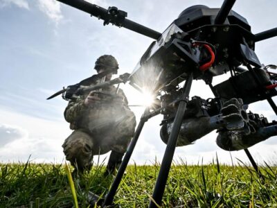 Украинские дроны повредили многоэтажку в Каспийске 2 73511780 403.jpg Deutsche Welle дроны ВСУ, Каспийск