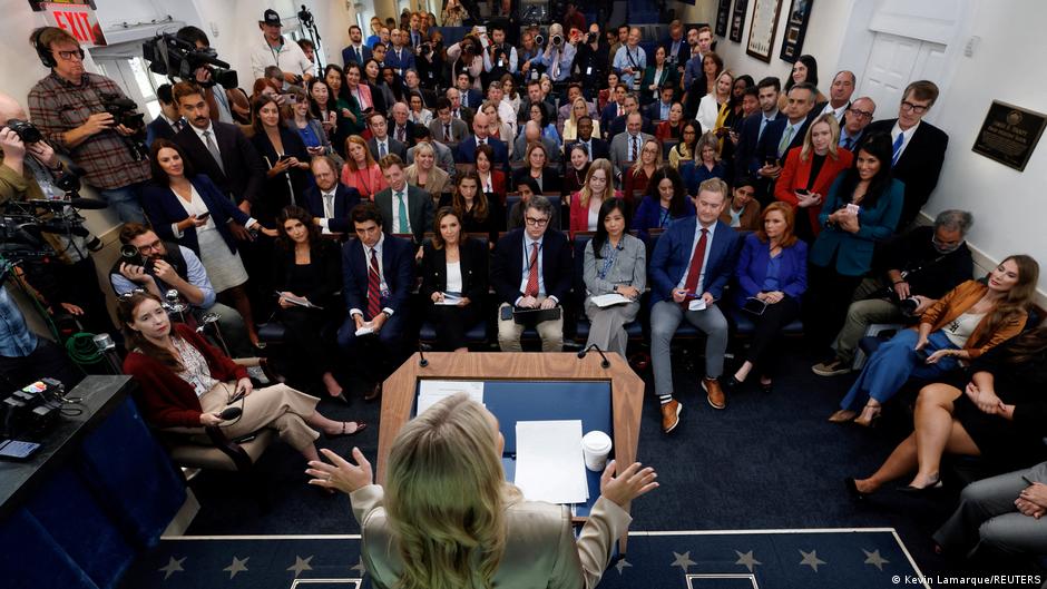 "Доска позора": как администрация Трампа меняет правила игры для СМИ 1 74585631 403.jpg Deutsche Welle Администрация Трампа