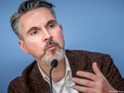 Новый лидер ССВ предлагает вернуться к импорту газа из РФ в обмен на перемирие в Украине 2 74689963 403.jpg Deutsche Welle перемирие в Украине