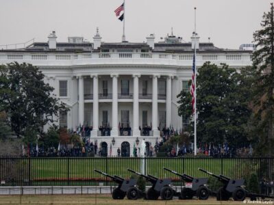 74793838 403.jpg Deutsche Welle "Мир"