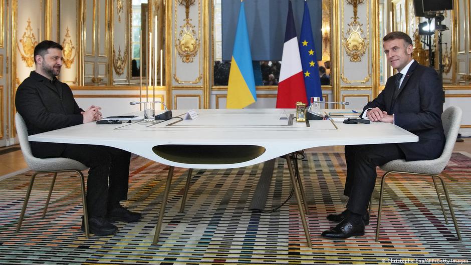 74965348 403.jpg Deutsche Welle Зеленский-Макрон, м