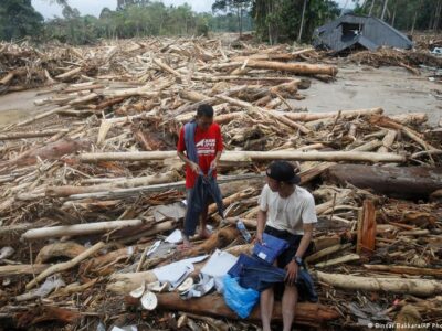 74976540 403.jpg Deutsche Welle наводнение, оползень