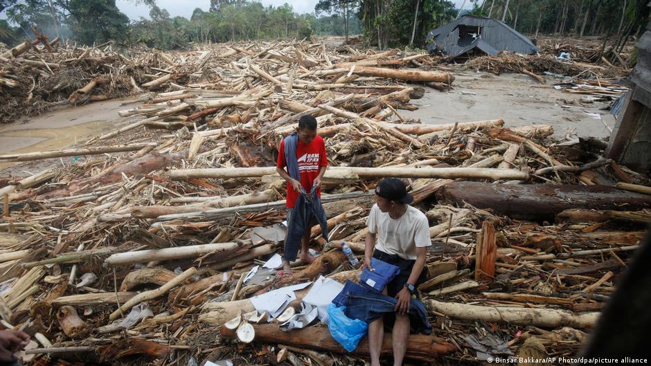 Наводнения и оползни в Азии унесли жизни более 1200 человек 1 74976540 403.jpg Deutsche Welle наводнение, оползень