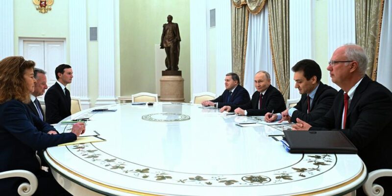 Кремль: Путин и Уиткофф не достигли компромисса по мирному плану для Украины 1 74990637 403.jpg Deutsche Welle Путин-Уиткофф