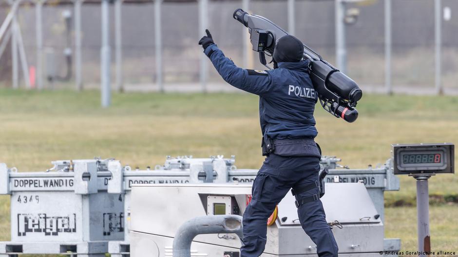 В Германии стало на 40% больше инцидентов с дронами и авиацией 1 75049763 403.jpg Deutsche Welle дроны