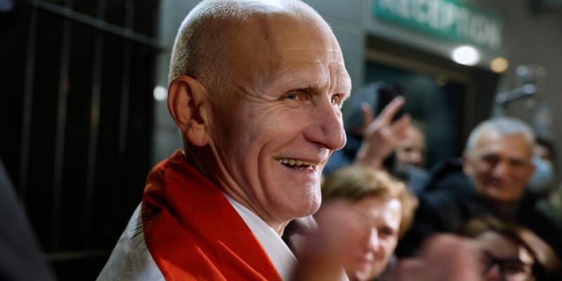 Нобелевский комитет приветствовал освобождение Алеся Беляцкого 1 75146934 403.jpg Deutsche Welle Алесь Беляцкий