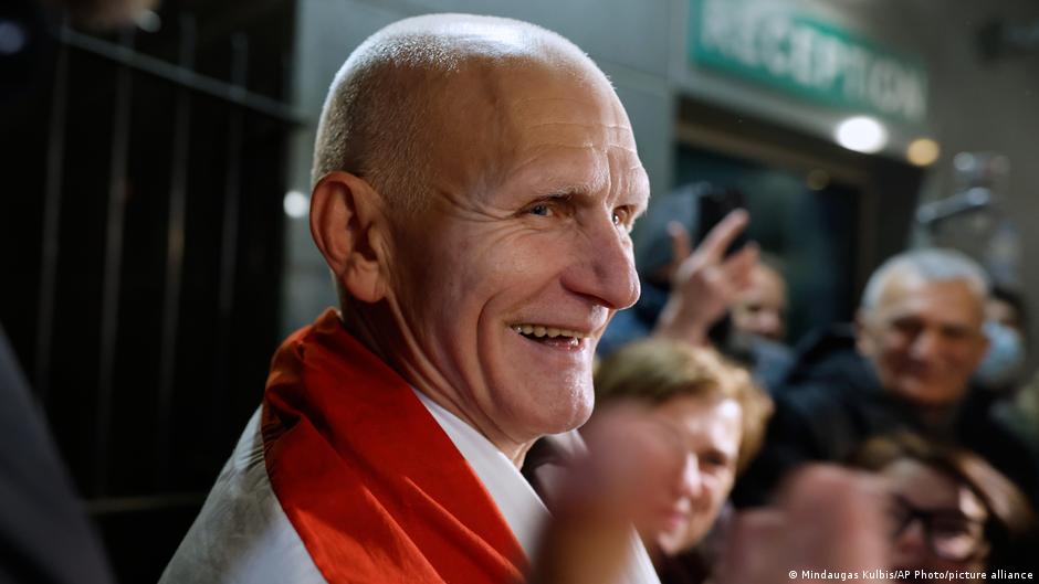 Нобелевский комитет приветствовал освобождение Алеся Беляцкого 1 75146934 403.jpg Deutsche Welle Алесь Беляцкий