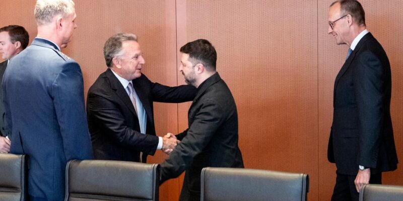 Переговоры Зеленского и Уиткоффа в Берлине продолжатся 15 декабря 1 75152543 403 1.jpg 1 Deutsche Welle переговоры по Украине