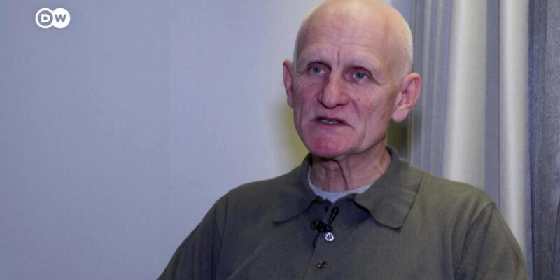 Беляцкий: Мы не видим свет в туннеле, но должны идти вперед 1 75170573 403.jpg Deutsche Welle Алесь Беляцкий