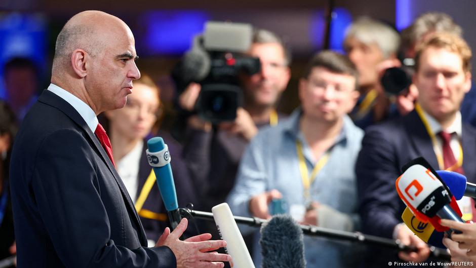 В Гааге создан международный орган по репарациям Украине 1 75176297 403.jpg Deutsche Welle Международная комиссия по рассмотрению претензий для Украины