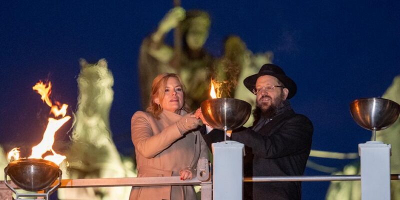 Впервые в истории празднование Хануки проходит в германском бундестаге 1 75209687 403.jpg Deutsche Welle Ханука