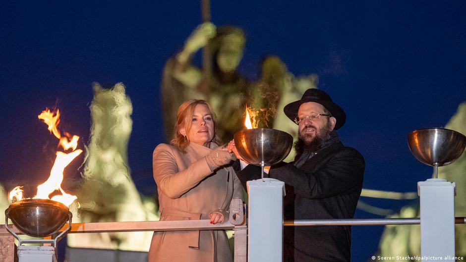 Впервые в истории празднование Хануки проходит в германском бундестаге 1 75209687 403.jpg Deutsche Welle Ханука