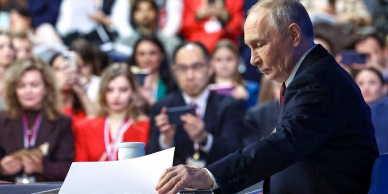 Путин: Пока не видим готовности Украины к миру, но "знаем об определенных сигналах" 1 75238685 403.jpg Deutsche Welle Владимир Путин