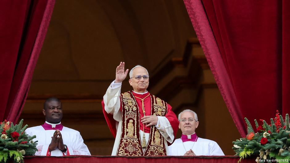 Urbi et Orbi: папа Лев XIV призвал Россию и Украину к "мужеству вести диалог" 1 75302193 403.jpg Deutsche Welle Папа Римский Лев XIV