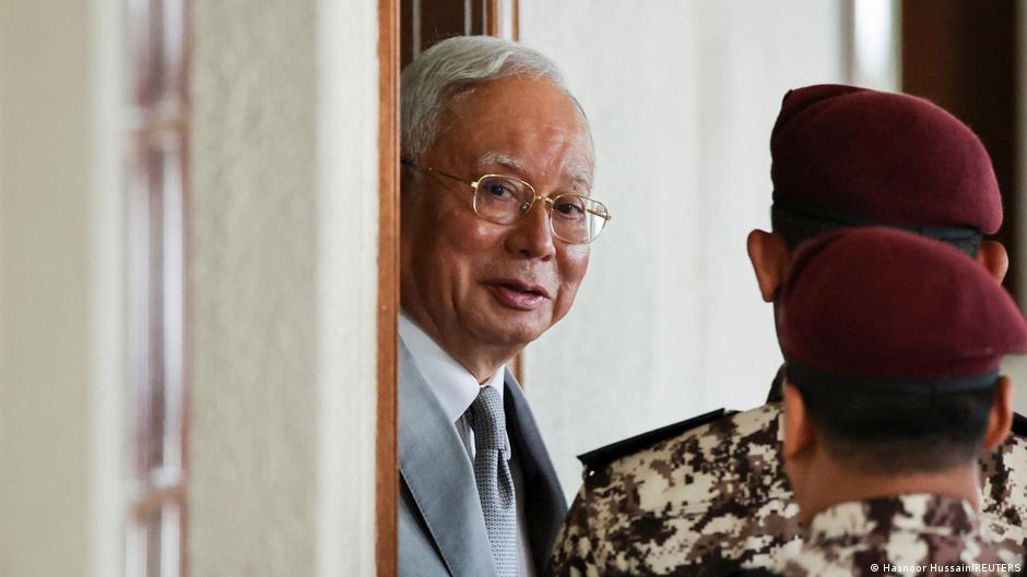 75307962 403.jpg Deutsche Welle малайзия