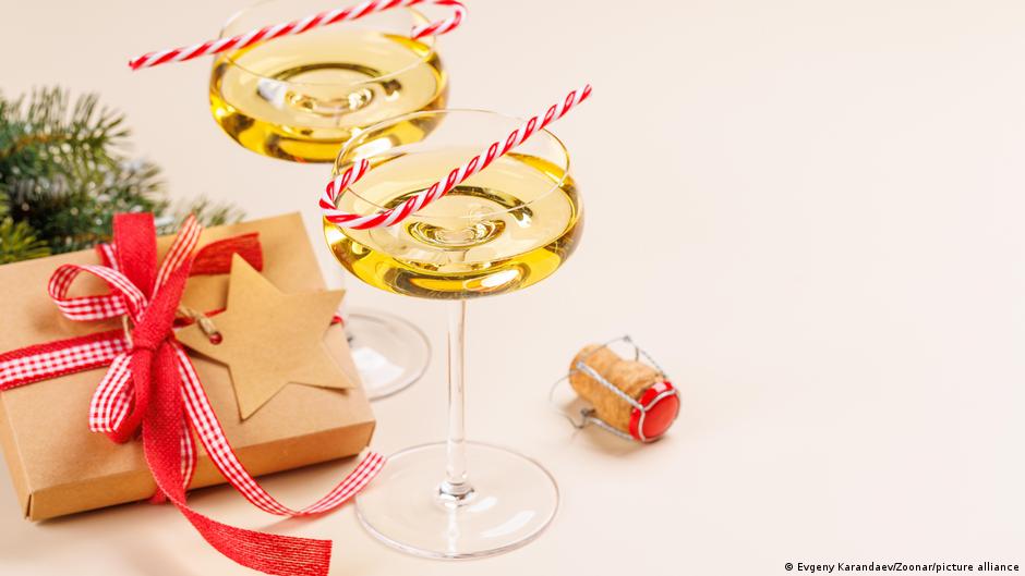 Игристое вино и шампанское по-прежнему на праздничном столе немцев 1 75338482 403.jpg Deutsche Welle шампанское