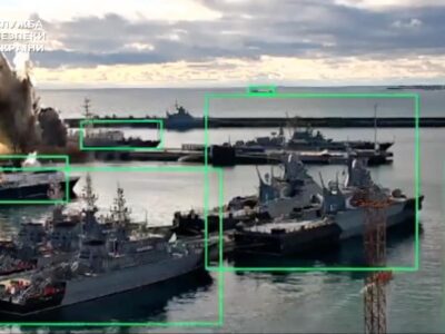 Украина заявила о поражении подлодки «Варшавянка» подводными дронами. Россия признала атаку, но заявила, что ущерба не было 7 84cb8240 d9d0 11f0 b67b 690eb873de1b.jpg Новости BBC Варшавянка