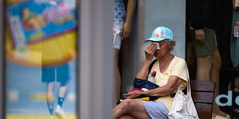 В ожидании экстремальной жары в Испании оборудуют сеть климатических убежищ 1 8633a530 db7a 11f0 b5d0 e9a8f87cff6a.jpg Новости BBC Испания