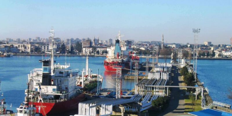 Следственная служба Минфина задержала 3 человек за нарушение таможенных правил 1 batumi port новости задержание, нефть, порт Батуми, Следственная служба Минфина Грузии