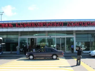 Из-за непогоды отменены авиарейсы из международного аэропорта Батуми в Турцию 2 batumis aeroporti новости авиарейсы, батумский аэропорт, турция-Грузия