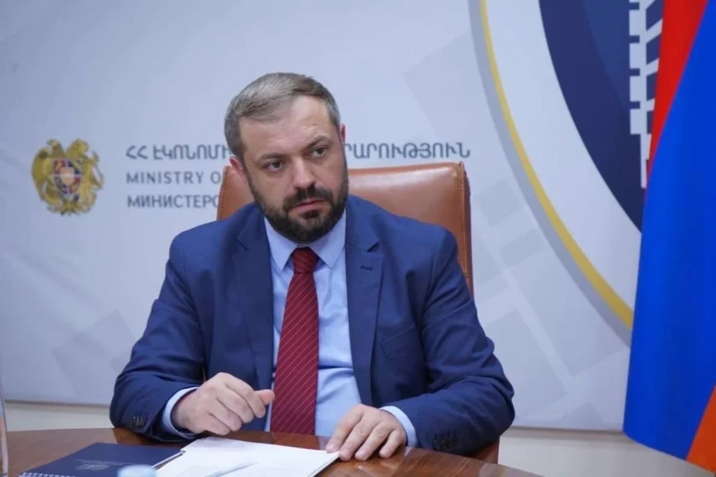 Армения получит третью партию пшеницы через Азербайджан 1 gevorg papoyan 6 6 2025 новости OC Media, Армения. Азербайджан, пшеница