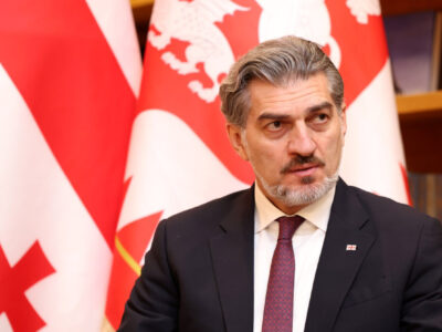 Кавелашвили: заключенные "узники совести" должны признать "свои ошибки" 6 kavelashvili 10 e1765785972808 новости Грузинская мечта, Михаил Кавелашвили, политзаключенные, Саломе Зурабишвили, участники акции протеста