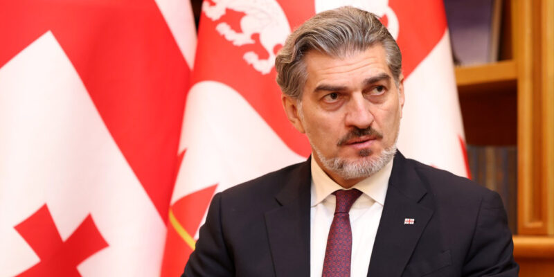 Кавелашвили: заключенные "узники совести" должны признать "свои ошибки" 1 kavelashvili 10 e1765785972808 новости Грузинская мечта, Михаил Кавелашвили, политзаключенные, Саломе Зурабишвили, участники акции протеста