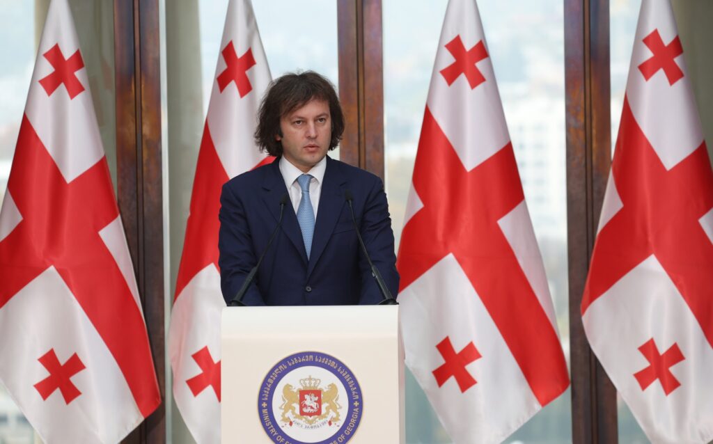 Премьер Грузии: недостаточно образованное общество легко поддается манипуляциям 1 kobaxidze 8 новости Ираклий Кобахидзе, премьер Грузии, реформа образования