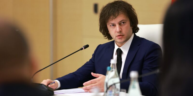 Премьер Грузии: Великобритания должна извиниться за ложь BBC 1 kobaxidze irakli kkk новости Гарет Уорд, Грузия-Великобритания, Ираклий Кобахидзе, камит, посол Великобритании, премьер Грузии, расследование ВВС