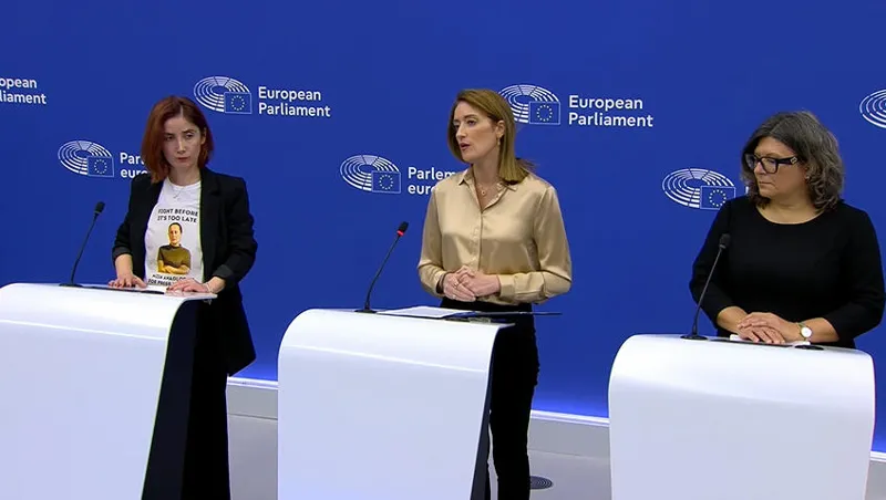 Президент ЕП: Амаглобели и Почобут - воплощение мужества и героизма 1 mecola новости Андрей Почобут, Европарламент, Мзия Амаглобели, премия Сахарова, Роберта Метсола