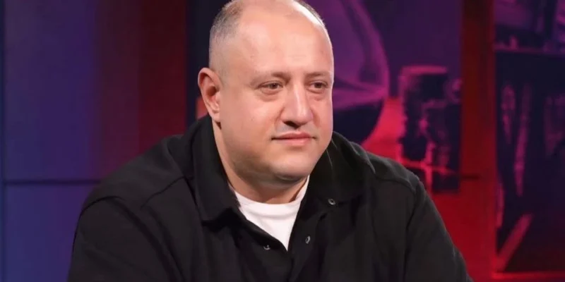 Люди в масках напали на критика правительства в Армении 1 mihran hakobyan новости OC Media, Мигран Акопян, оппозиция Армении