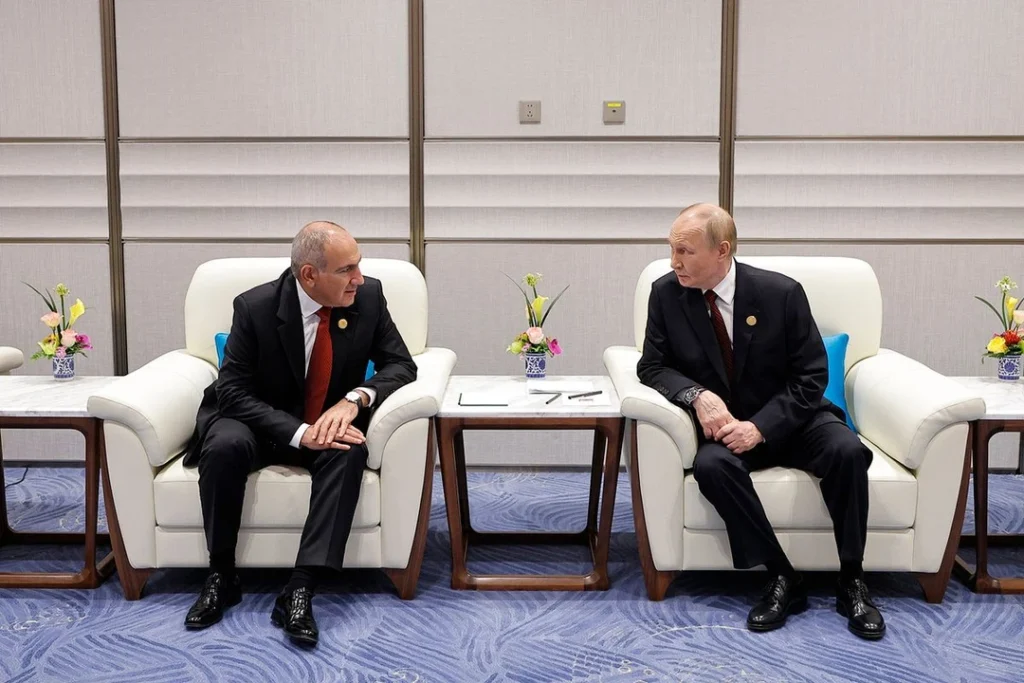 Армения просит Россию срочно восстановить железную дорогу между Нахичеванью и Турцией 1 nikol pashinyan and vladimir putin 1 9 2025 новости OC Media, TRIPP, Армения-Россия, Нахичевань, Пашинян-Путин