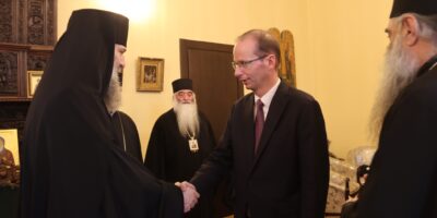 persell политика Алан Перселл, Грузия-США, Местоблюститель Патриарха, Посол США в Грузии, Шио Муджири