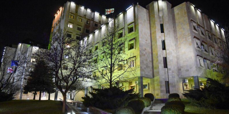 Экс-главе Минобороны Ахалая предъявлено обвинение 1 prokuratura noch vecher новости Бачо Ахалая, Прокуратура Грузии, штурм 4 октября