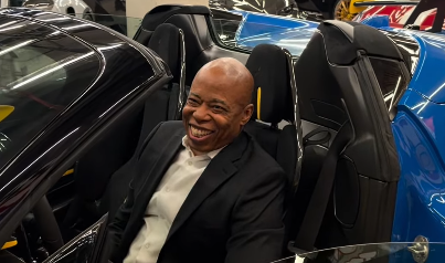 Уходящий с поста мэр Нью-Йорка посетил Тбилиси 3 screenshot 2025 12 22 143157 новости Зохран Мамдани, мэр Нью-Йорка, Эрик Адамс