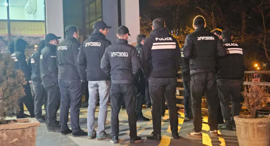 У дома экс-главы Минобороны Бачо Ахалая мобилизована полиция 1 screenshot 2025 12 25 191354 новости Бачо Ахалая, МВД Грузии, Муртаз Зоделава