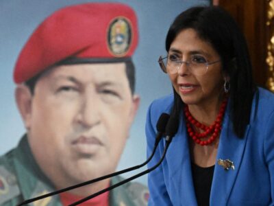 Кто такая Делси Родригес, занявшая место Мадуро. Марионетка Трампа или защитница Венесуэлы? 2 1584b3f0 ea35 11f0 8294 25e87582e814.jpg Новости BBC Делси Родригес